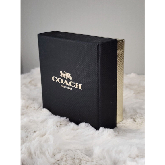 NWT Coach Rose-Gold Circle Logo Hinge Bangle Bracelet - Picture 8 of 8